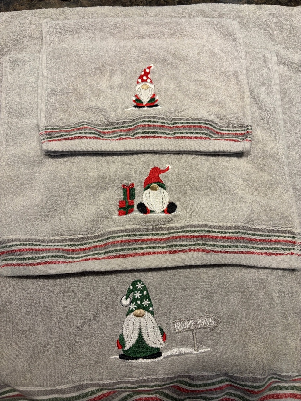 WONDERLAND Gray Holiday Gnome Towel Set with Red and Green Accents